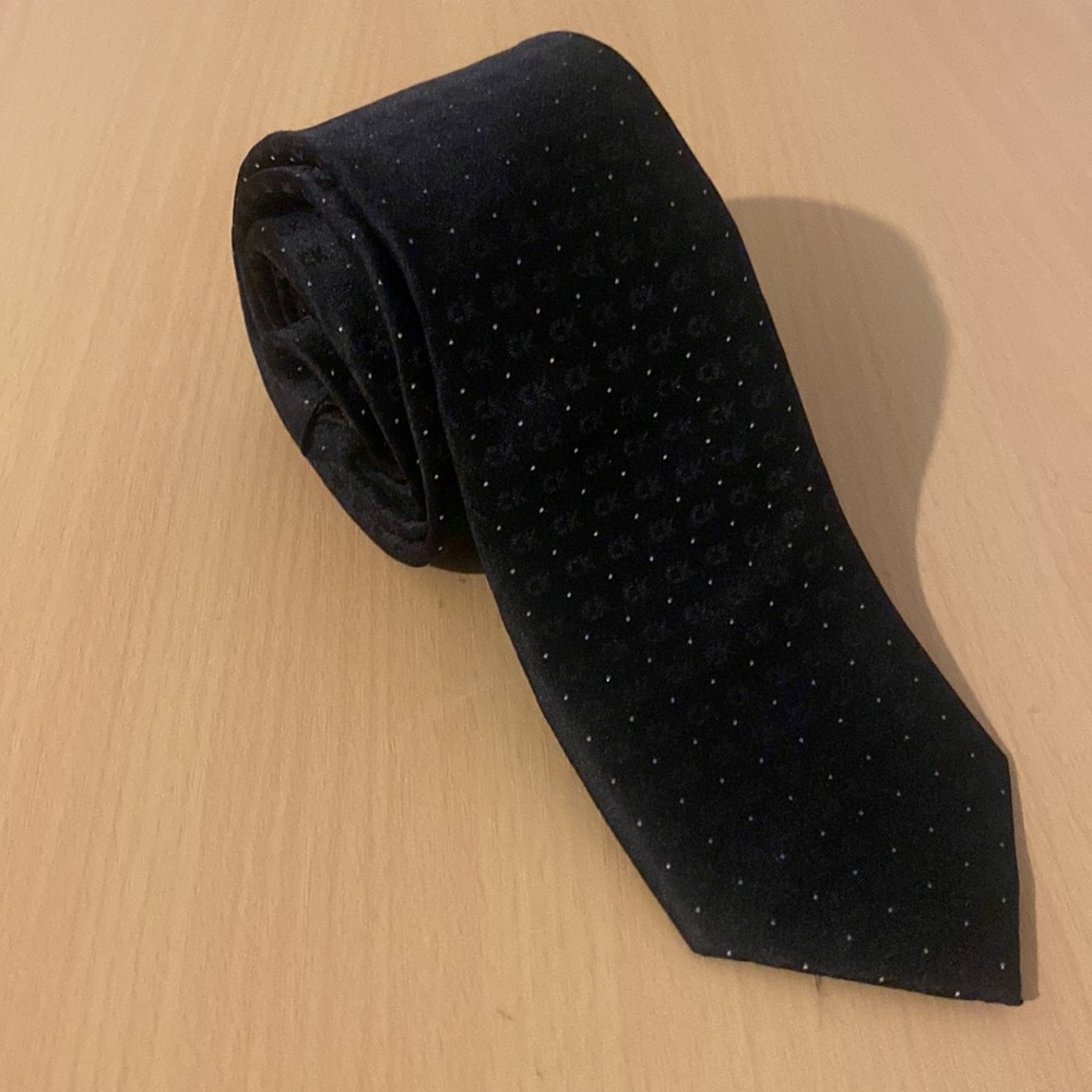Calvin Klein black skinny tie